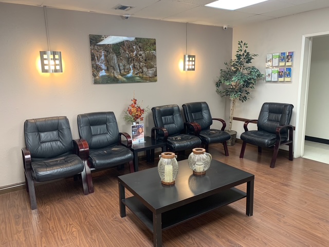 Long Beach Dental waiting area with comfortable seating